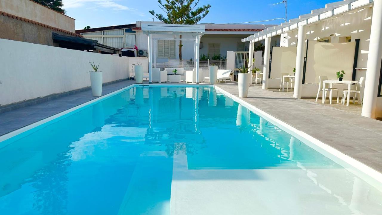Case Vacanze "Estremo Sud" LMP Dış mekan fotoğraf